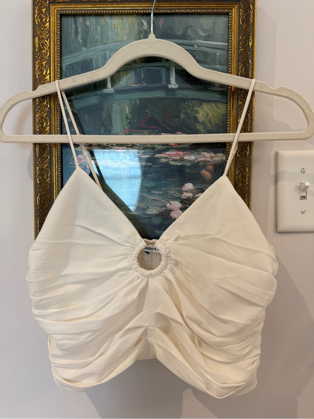 Abercrombie & Fitch Cream Ring-Detail Ruched Crop Top